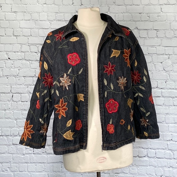 Vintage Chico’s Design 3 floral embroidered beaded denim zip up shacket jacket - Picture 3 of 12